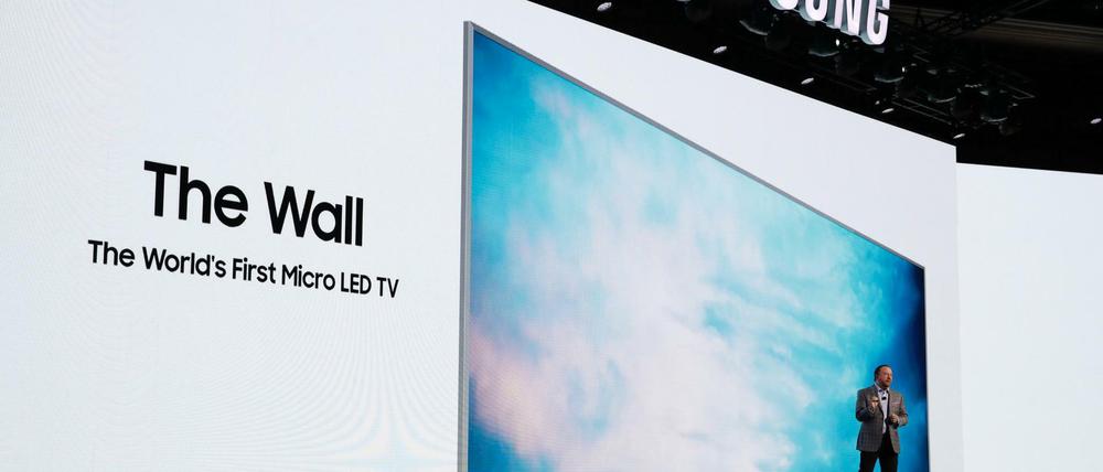 Samsung stellt im Rahmen der Elektronikmesse CES "The Wall" vor, ein Konzept zum Bau von riesigen Fernsehern. 