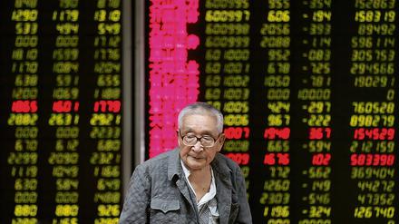 Die Aktienkurse der chinesischen Unternehmen geben nach - obwohl der Staat interveniert.