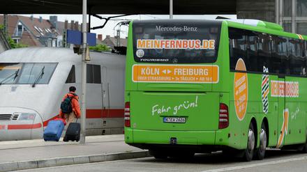 Zwei Fahrzeuge - ein Ticket? MeinFernbus Flixbus stellt Kooperationen in Österreich und Tschechien in Aussicht.