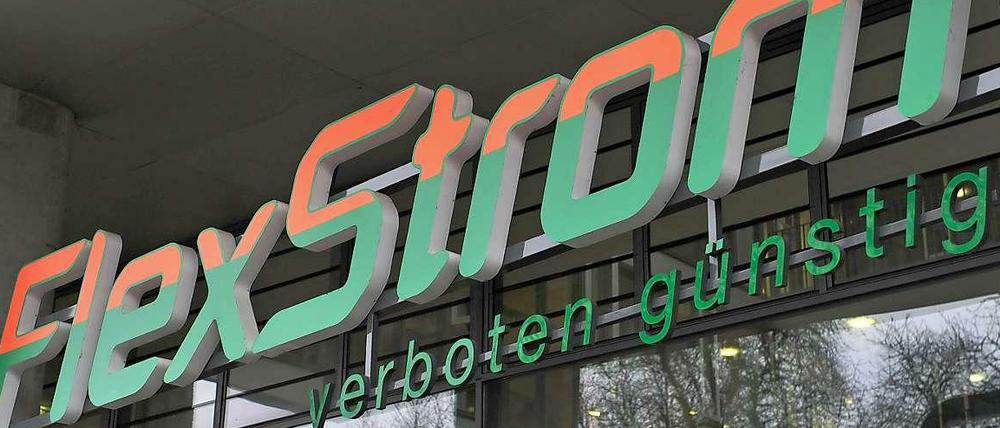 "Verboten günstig" - so warb Flexstrom über dem Eingang des Firmensitzes in Berlin.