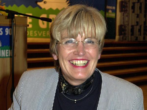 Juliane Freifrau von Friesen (parteilos, nominiert von den Grünen) führte die Senatsverwaltung für Wirtschaft nur einige Monate - von Juni 2001 bis Februar 2002.