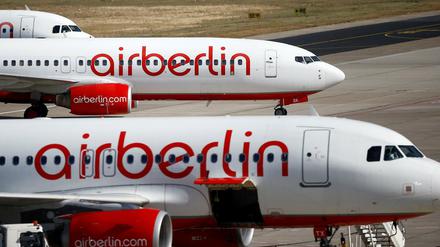 Flugzeuge von Air Berlin in Tegel.