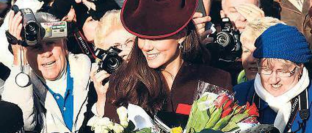 Trendsetterin. Zum öffentlichen Auftritt von Catherine, Herzogin von Cambridge, gehört das Kleidungsstück unbedingt dazu. Foto: Reuters