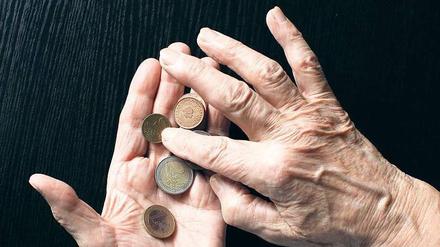 Viele Alte gehen nicht unbedingt wegen des Geldes arbeiten. 