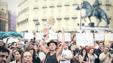 Es reicht. Ende Mai demonstrierten Spanier auf dem Platz Puerta del Sol in Madrid gegen die Wirtschaftskrise und die hohe Arbeitslosigkeit in ihrem Land.