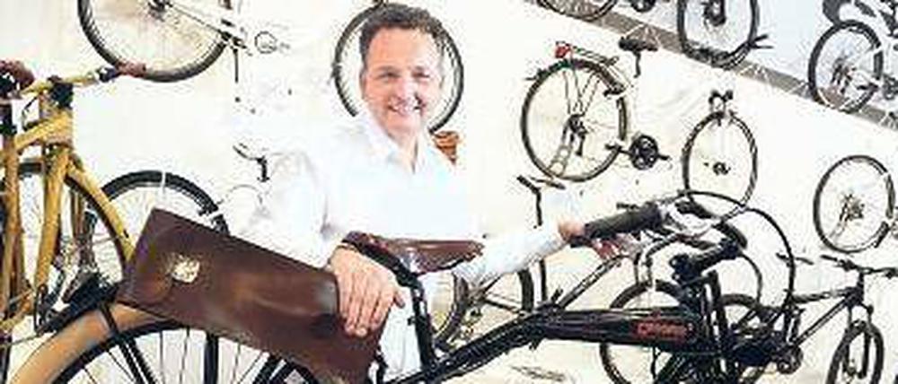 Bike aus Berlin. Lorenz Hoser, Chef des Herstellers Hawk, setzt auf Design und Elektromotoren. Das Modell Hudson hat eine mittlere Reichweite von 40 Kilometern. 