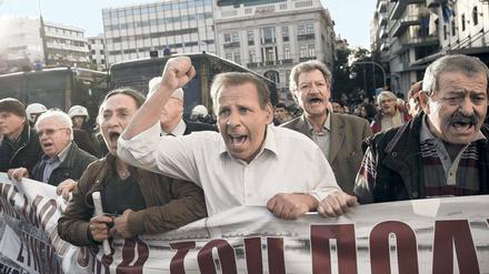Protest gegen den Sparkurs. Die Regierung kündigt das Ende der Rezession an. Doch die Griechen verlieren die Geduld. Foto: Imago