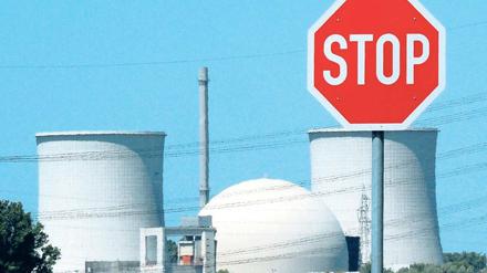 Vorschnell gestoppt: RWE hat inzwischen erfolgreich gegen die Stilllegung des Atomkraftwerks Biblis geklagt. Nun geht es um Schadensersatz. 