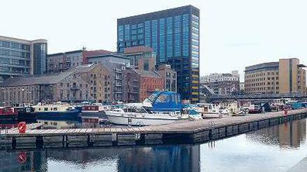 Google-Docks: Das Hochhaus ist eines von vier Gebäuden, die der US-Konzern in Dublin belegt. 