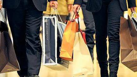 In Einkaufslaune: Der private Verbrauch war einer der Hauptgründe, warum das Bruttoinlandsprodukt im vergangenen Jahr deutlich gewachsen ist. 