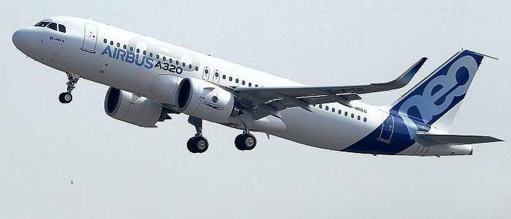 Gefragt. Mit dem A320 macht Airbus ordentlich Kasse, der Flugzeugbauer will von dem Modell die Fertigung ab 2017 auf 50 von bislang 42 Stück pro Monat aufstocken. 