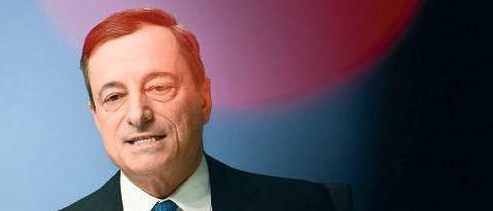 EZB-Präsident Mario Draghi. Die Notenbank pumpt jeden Monat 60 Milliarden Euro in den Markt – bis mindestens September 2016.