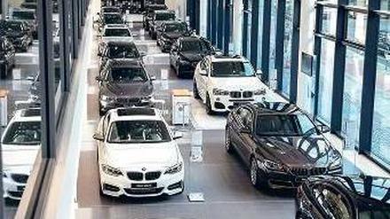 Ein Jahr Kaiserdamm. BMW eröffnete die neue Niederlassung im Mai 2014. Im vergangenen Jahr wurden in Berlin 7692 Fahrzeuge der Marken BMW, Mini und BMW Motorrad verkauft. 