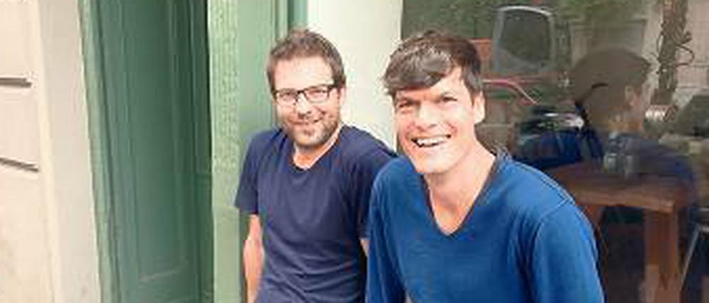  Till Behnke, Gründer von Betterplace und Christian Vollmann (r.) haben eine soziale Webseite namens nebenan.de ins Leben gerufen.
