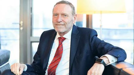 Der neue Sparkassenpräsident Helmut Schleweis ist technikaffin, sagt aber: „Wir dürfen nicht jedem Trend hinterherrennen.“ 