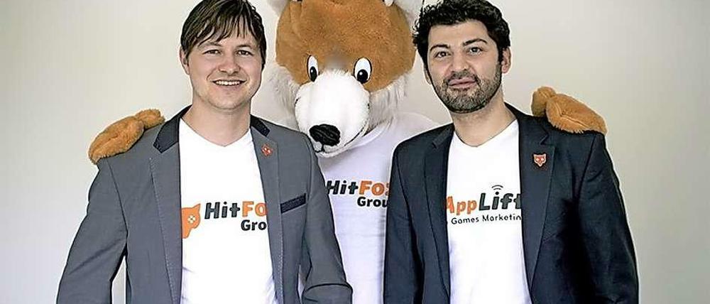 Serien-Gründer und Chef der Hit-Fox Group Jan Beckers und Kaya Taner, Mitgründer und Chef von App-Lift, können sich über den erfolgreichen Abschluss einer neuen Finanzierungsrunde freuen.