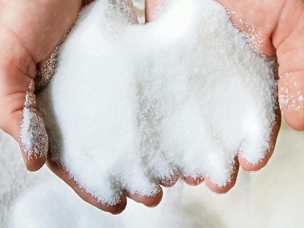 Höhere Steuern auf Zucker, Salz und Fett: Der EU-Kommissar hält das für gut. 