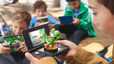 Die New Nintendo 3DS-Modelle beherrschen die NFC-Funktechnik. Damit kann er die Amiibo-Figuren erkennen.