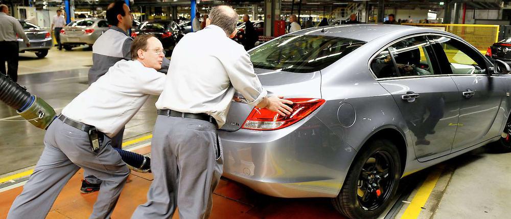 Kraftlos: Bislang sind alle Bemühungen gescheitert, Opel wieder zum Fahren zu bringen. Das Problem sind aber nicht in erster Linie die Autos.