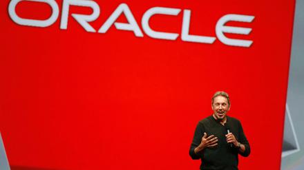 Oracle, im Bild Firmengründer Ellison, expandiert und eröffnet in Deutschland zwei Rechenzentren..