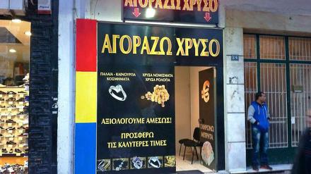 Lukrative Geschäftsidee. Pfandleiher und Schmuckkäufer machen in Griechenland derzeit gute Geschäfte.