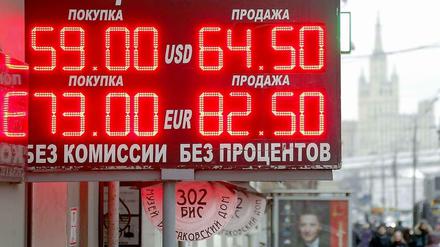 Der Rubel verliert massiv an Wert.