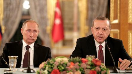 Wladimir Putin und Recep Tayyip Erdogan beim Weltenergiekongress in Istanbul.