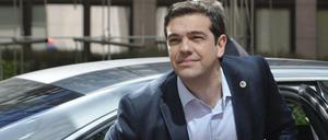 Schulden und Sühne: Griechenlands Regierungschef Alexis Tsipras musste bereits die Einlagen öffentlicher Einrichtungen anzapfen, um Schuldenkredite zu tilgen.