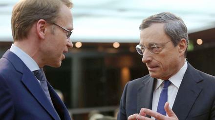 Gegner: Jens Weidmann (l.) und Mario Draghi - hier im April.