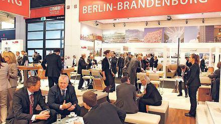Gespräche unter Großen: Auf der Expo Real treffen sich Investoren, Projektentwickler, Banken und international tätige Architekturbüros. Am Berlinstand zieht man ein positives Fazit.