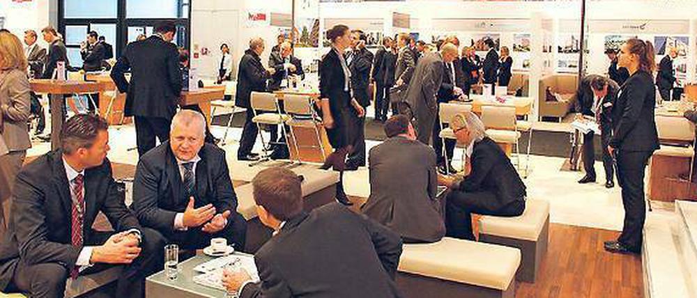 Gespräche unter Großen: Auf der Expo Real treffen sich Investoren, Projektentwickler, Banken und international tätige Architekturbüros. Am Berlinstand zieht man ein positives Fazit.