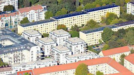 Mehrfamilienhäuser, wie hier an der Möllendorffstraße in Lichtenberg, werden in Deutschland vermehrt gebaut. 