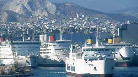 Sicherer Hafen. Griechenland prüft laut Regierungskreisen nun doch den Verkauf seiner beiden größten Häfen von Piräus und Thessaloniki. 