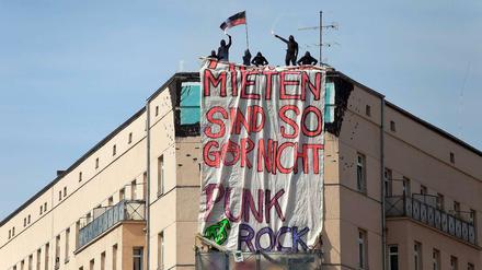 Hohe Mieten sind so gar nicht Punk Rock, finden immer mehr Berliner. Immobilienexperten beruhigen: Die Mieten in der Hauptstadt steigen nur noch halb so hoch, wie im Vorjahr. 