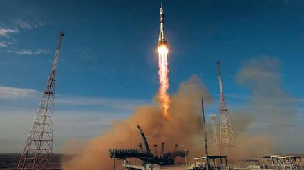 Start einer Sojus-Rakete. Am 28. Mai sollen Alexander Gerst und seine beiden Kollegen vom Kosmodrom Baikonur aus zur Internationalen Raumstation fliegen. 