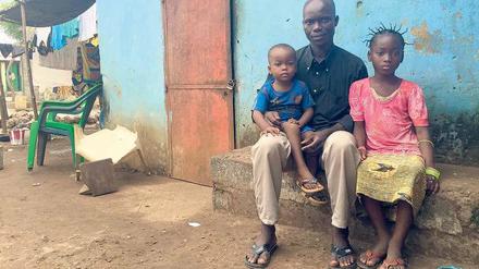 Behandlungsversuch. Ebola-Überlebende spendeten Kranken ihr Blut.