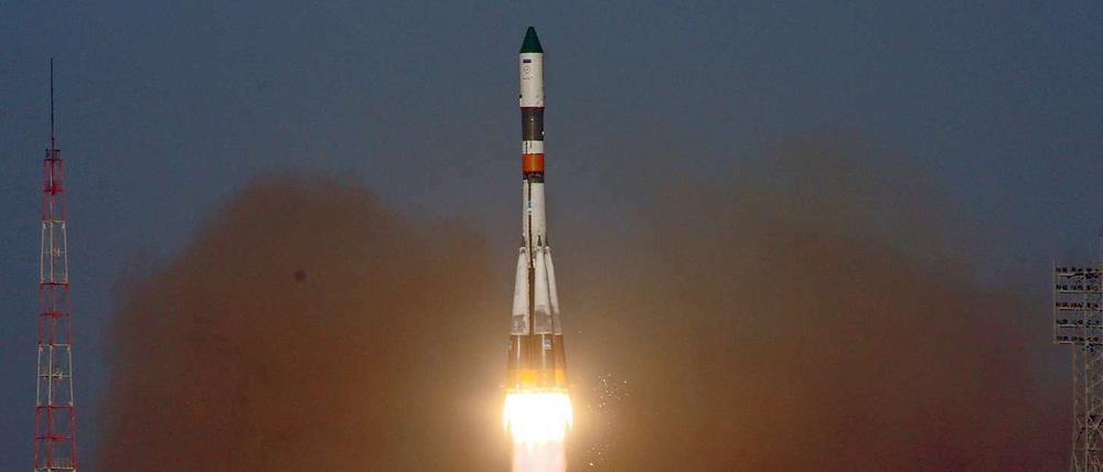 Womöglich mit einer russischen Sojus-Trägerrakete von Roskosmos könnte die erste deutsche Astronautin 2020 ins All zur ISS starten.