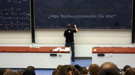 Die Bildungs-Chancen-Lotterie will die erste deutsche Soziallotterie sein, die ihren Fokus gezielt auf die Förderung von Bildungsprojekten setzt. 