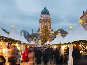 Der Weihnachtsmarkt auf dem Berliner Gendarmenmarkt. (Archivbild)