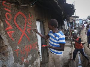 Wird die Welt im Kampf gegen HIV um Jahre zurückgeworfen? (Archivbild aus Nairobi)
