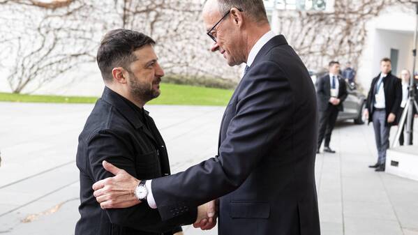 Ukraine-Gespräche in Berlin: Der ukrainische Präsident Wolodymyr Selenskyj wird von Bundeskanzler Friedrich Merz zu Gesprächen im Kanzleramt empfangen.