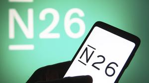 Alle Finanzprodukte der Bank N26 sind mit dem Smartphone verfügbar.