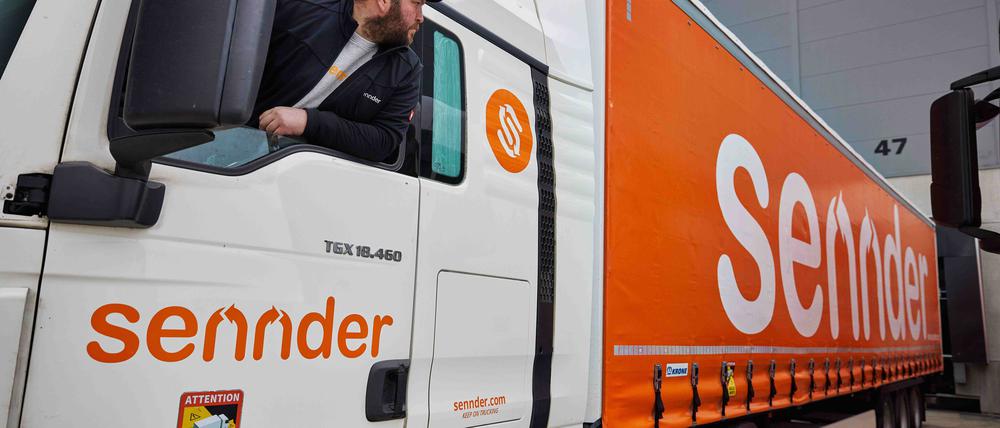 Das Berliner Unternehmen Sennder vermittelt mit einer digitalen Plattform Aufträge an mittelständische Logistikunternehmen.