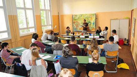 Diskussion mit Schülern, die Russisch lernen, im Hermann-Ehlers-Gymnasium in Steglitz-Zehlendorf.
