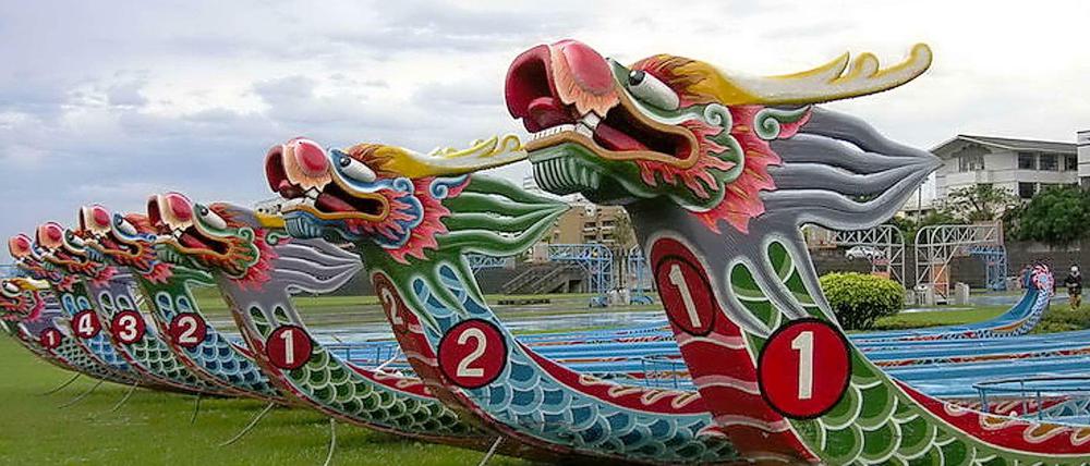 Farbenfrohe Drachenboote. Dieses Bild stammt allerdings nicht aus Berlin, sondern aus Taiwan. 