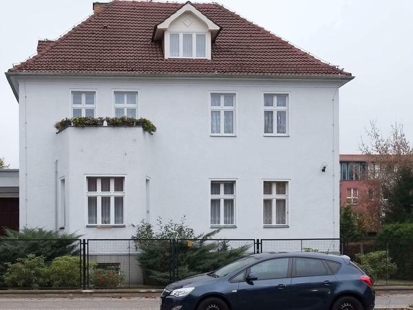 In der Friedrich-Engels-Straße 78 lebte Familie Bräutigam in den 1970er Jahren. Die Büsche vor dem Haus haben sie gepflanzt.