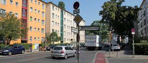 Die Neuendorfer Straße wird ab der Wröhmännerstraße gesperrt.