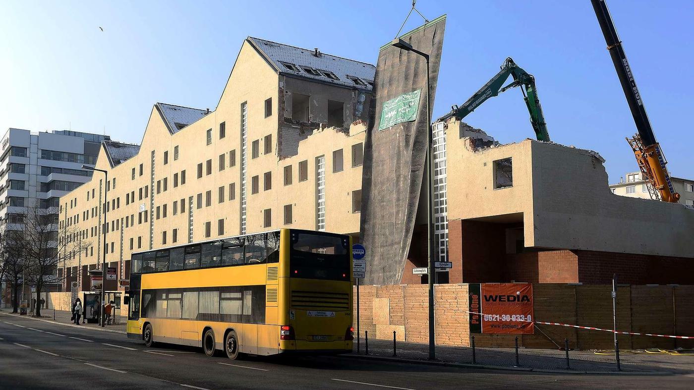 BerlinTiergarten Lücke am Lützowplatz