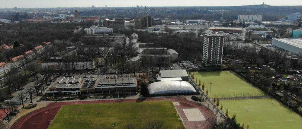 Das große Gelände des SC Siemensstadt - mit 6000 Leuten einem der größten Sportvereine Berlins.