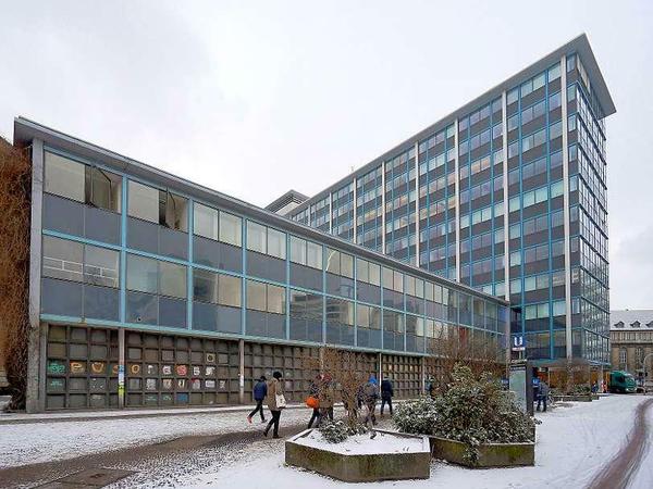 Aufgewertet. Vor einigen Jahren wollte sich die TU noch von den Willy-Kreuer-Bauten am Ernst-Reuter-Platz trennen – nun sollen sie zum „Schaufenster“ der Uni werden.